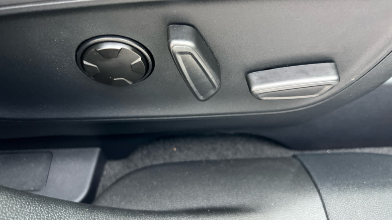 Ford Kuga 2.5 FHEV ST-Line 5dr CVT Hybrid Estate